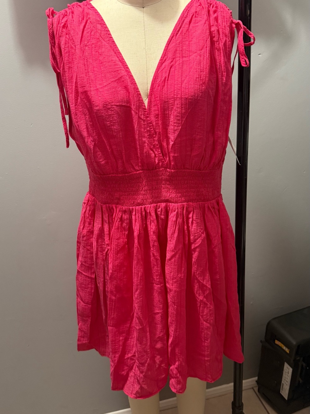 Forever 21 Hot Pink V-Neck Smocked Waist Mini Dress - Picture 3 of 4